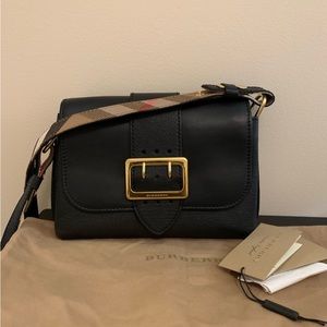 Burberry Medley Small Buckle Leather
Cross body Bag
